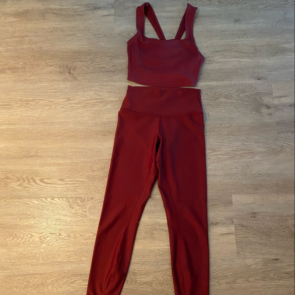 Airlift leggings with matching sports bra.